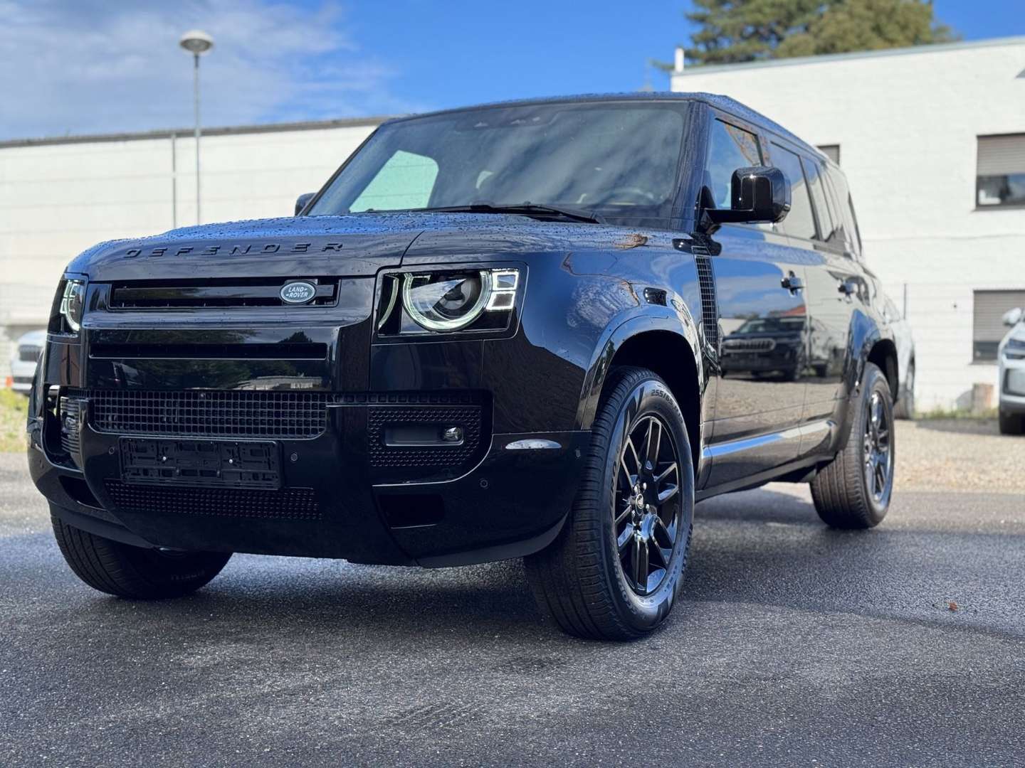 Land Rover Defender 110 X-Dynamic HSE - 2025 - Joinsteer - #2