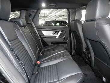 Land Rover Discovery Sport P300e Dynamic SE — photo 3