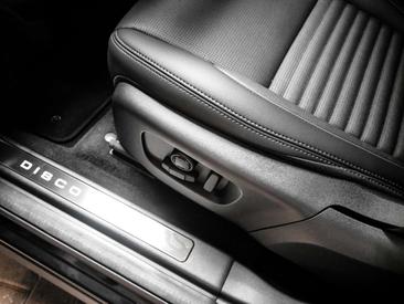 Land Rover Discovery Sport P300e Dynamic SE — photo 15