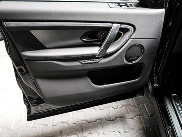 Land Rover Discovery Sport P300e Dynamic SE — photo 16