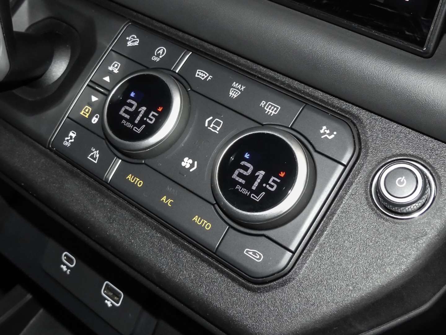 Land Rover Defender 90 Carpathian Edition P525 - 2023 - Joinsteer - #13