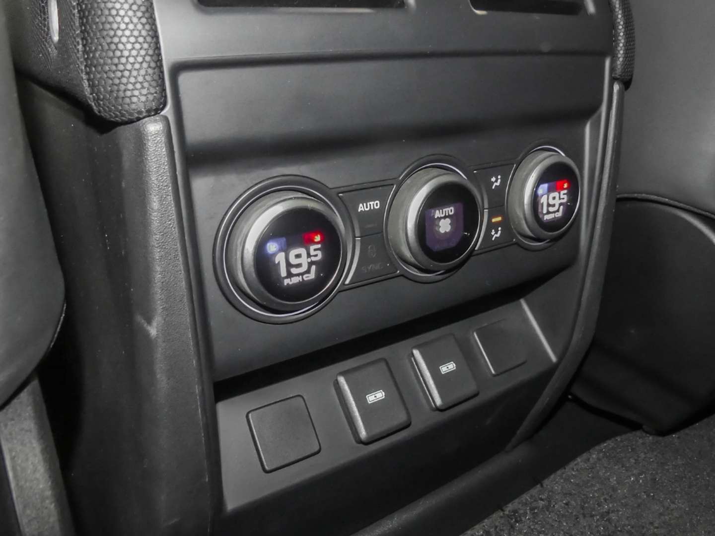 Land Rover Defender 90 Carpathian Edition P525 - 2023 - Joinsteer - #19