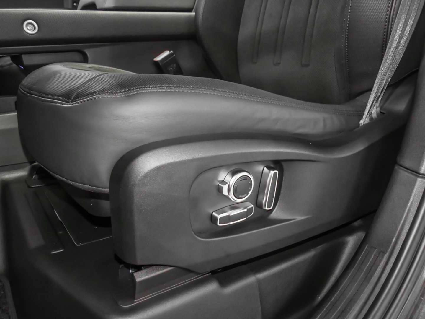 Land Rover Defender 130 Outbound P500 - 2024 - Joinsteer - #16