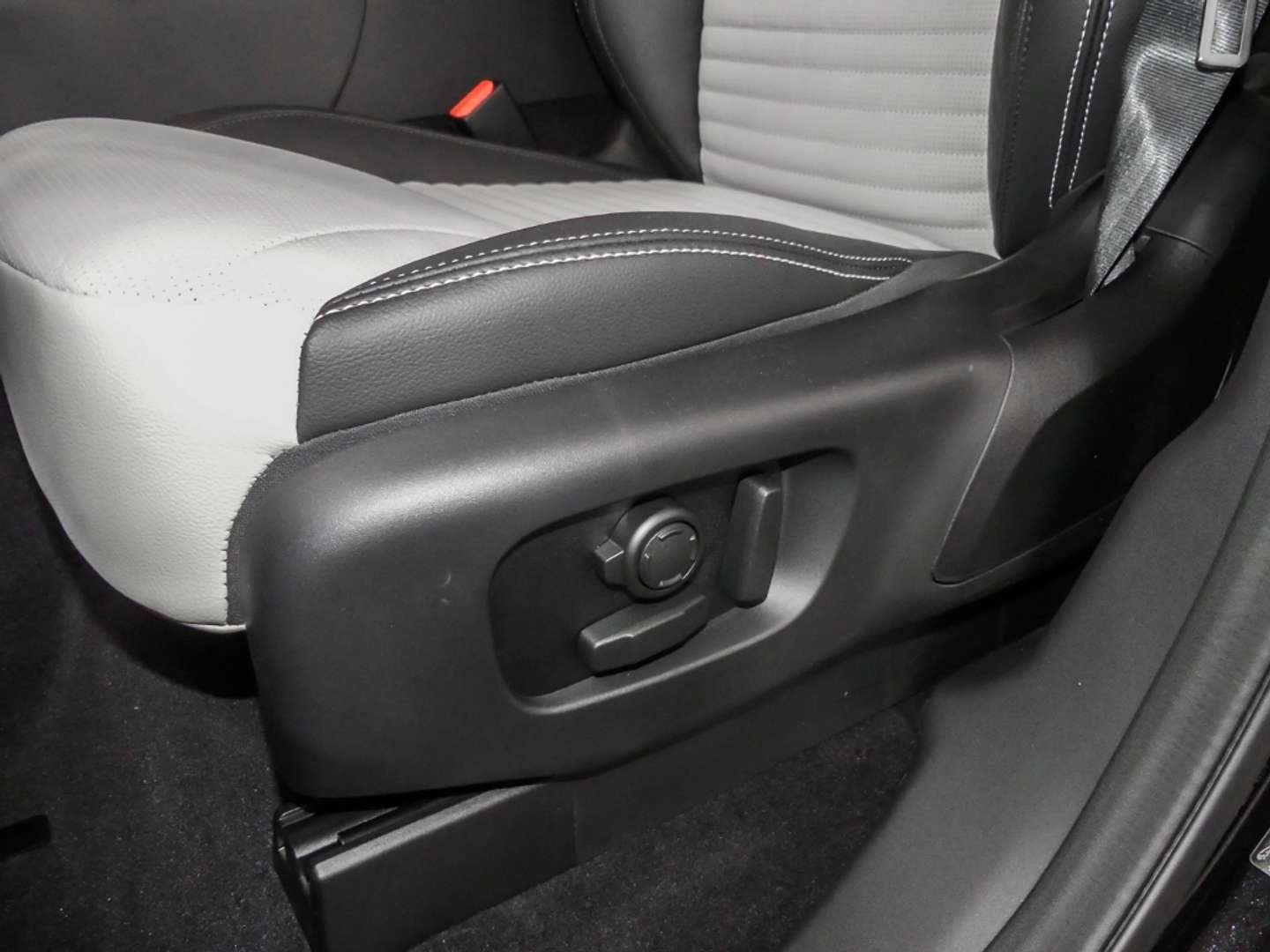 Land Rover Discovery D300 Dynamic SE - 2025 - Joinsteer - #15