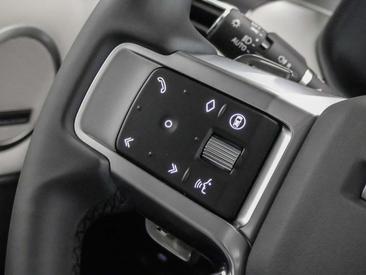 Land Rover Discovery D300 Dynamic SE — photo 17