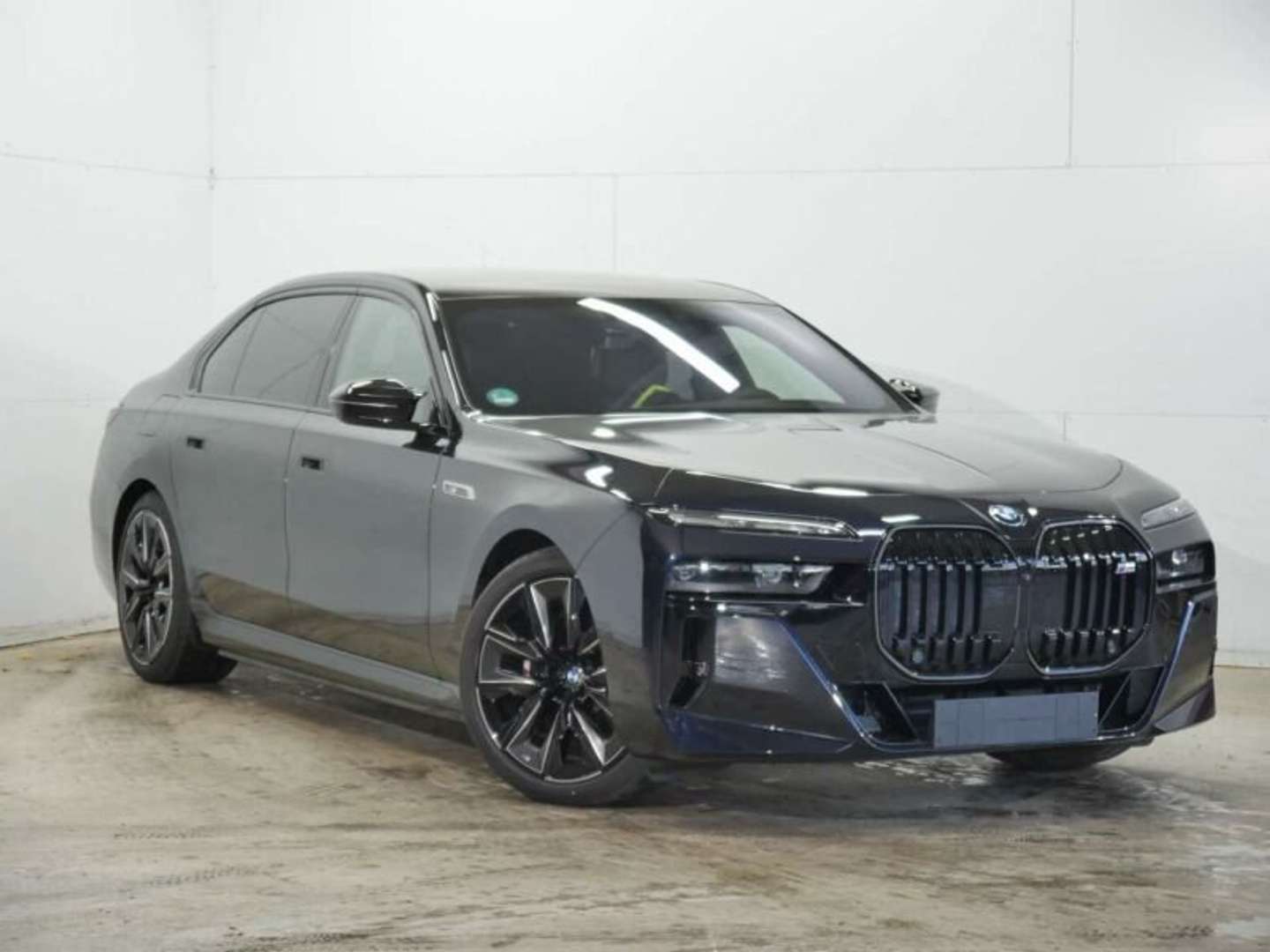 BMW I7 Lounge M70 XDrive - 2024 - Joinsteer - #2