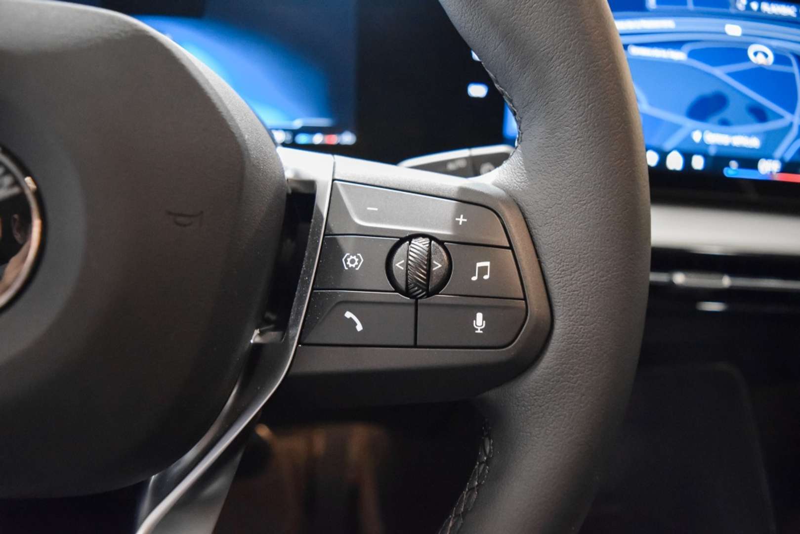 BMW X1 SDrive 18d - 2025 - Joinsteer - #18