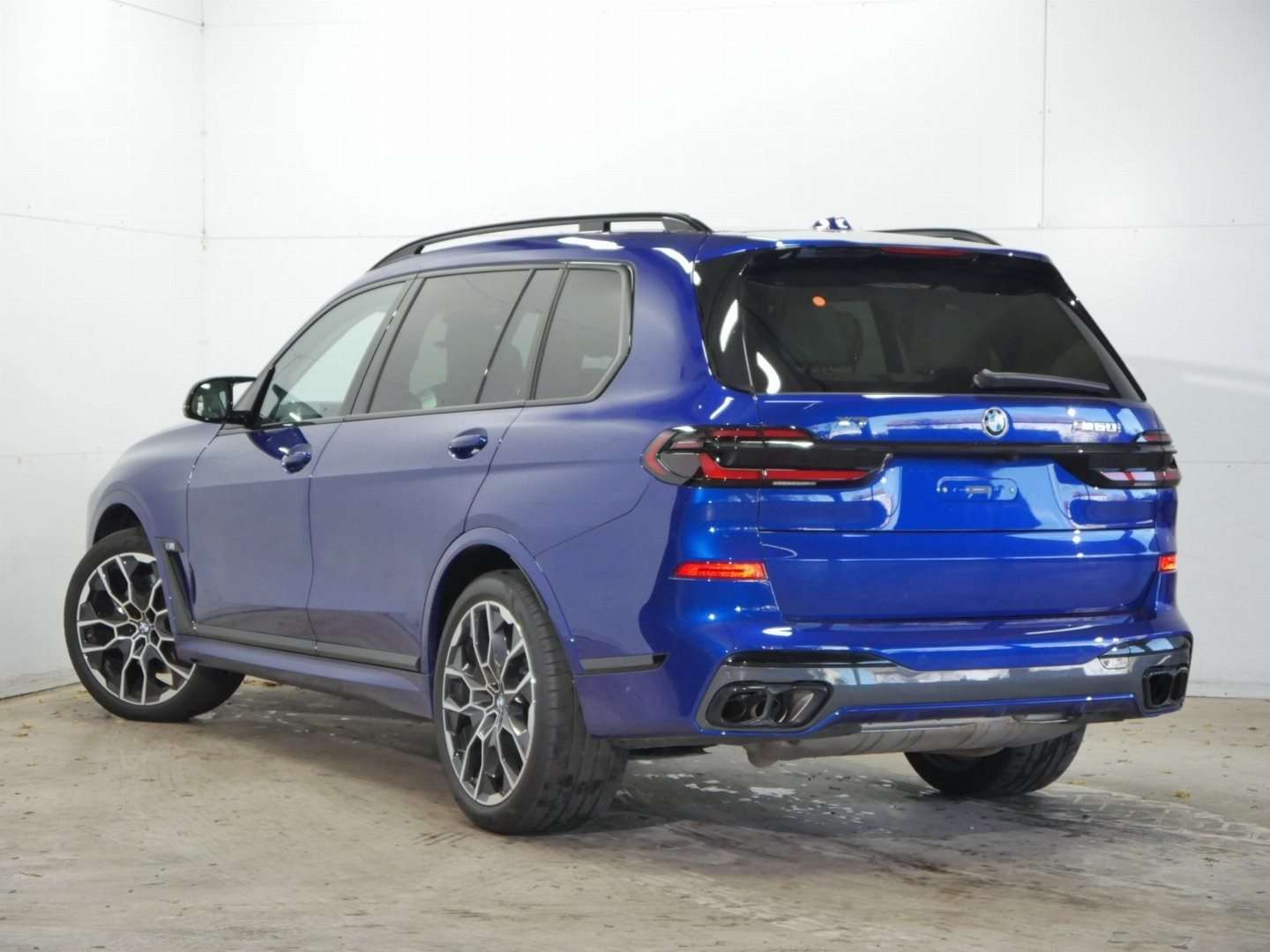 BMW X7 Individual M 60i XDrive - 2025 - Joinsteer - #4