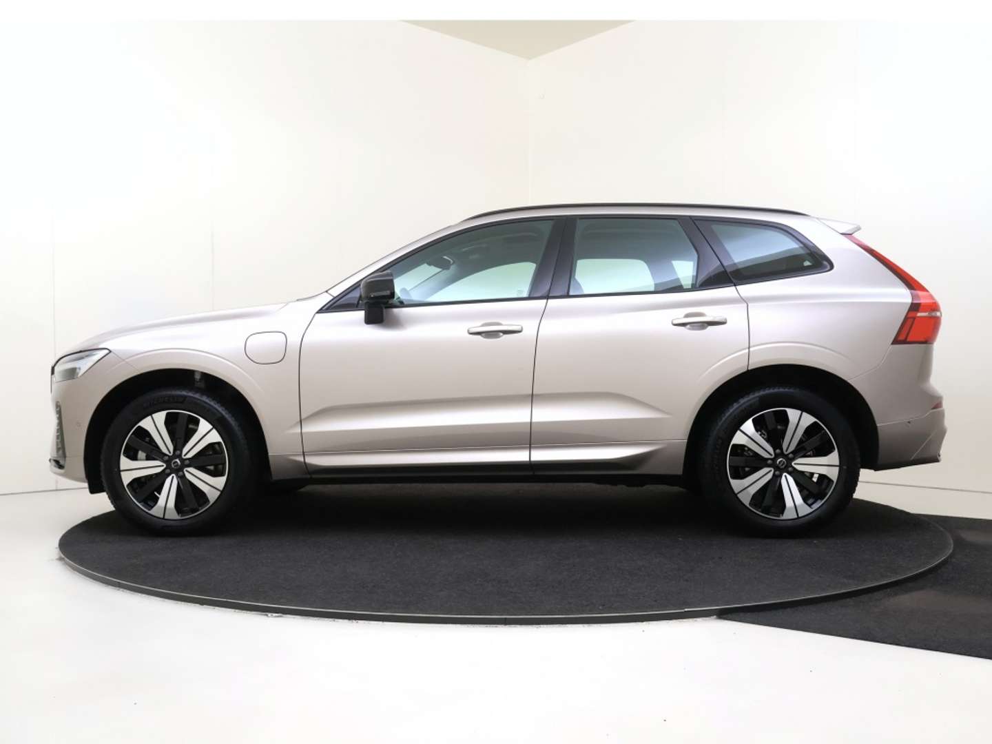 Volvo XC60 T6 PLUS - 2024 - Joinsteer - #1