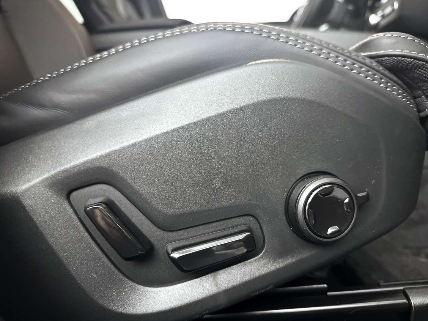 Volvo XC60 T6 Recharge Ultimate - 2025 - Joinsteer - #34