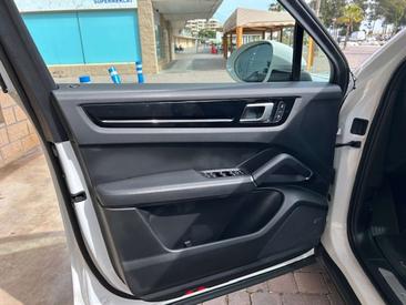 Porsche Cayenne III Coupé — photo 9