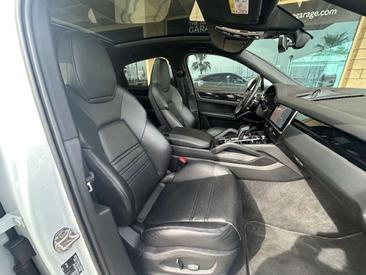 Porsche Cayenne III Coupé — photo 17