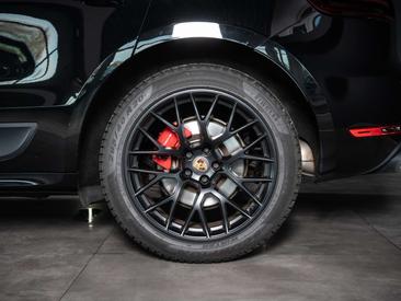 Porsche Macan GTS — photo 6