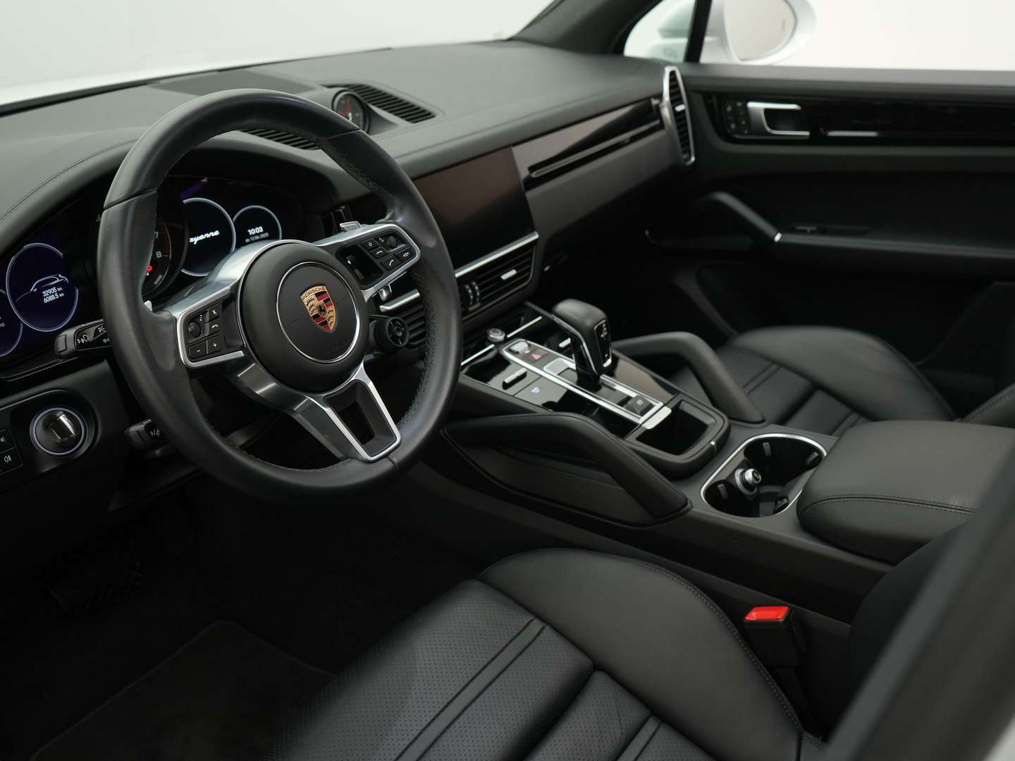 Porsche Cayenne Platinum Edition E-Hybrid - 2023 - Joinsteer - #4