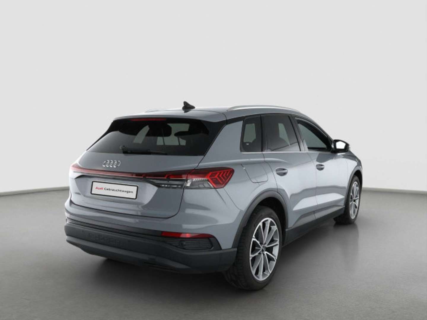 Audi Q4 S Line 45 TFSI E - 2025 - Joinsteer - #1