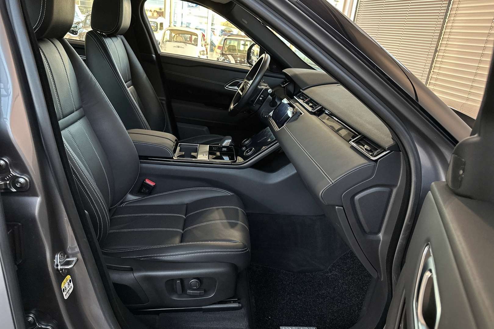 Land Rover Range Rover Velar R-Dynamic SE P400e - 2023 - Joinsteer - #3