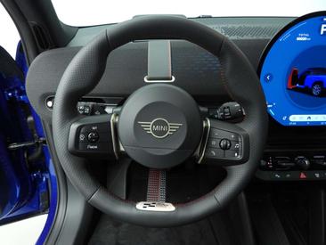 Mini Aceman Classic Cooper SE — photo 11