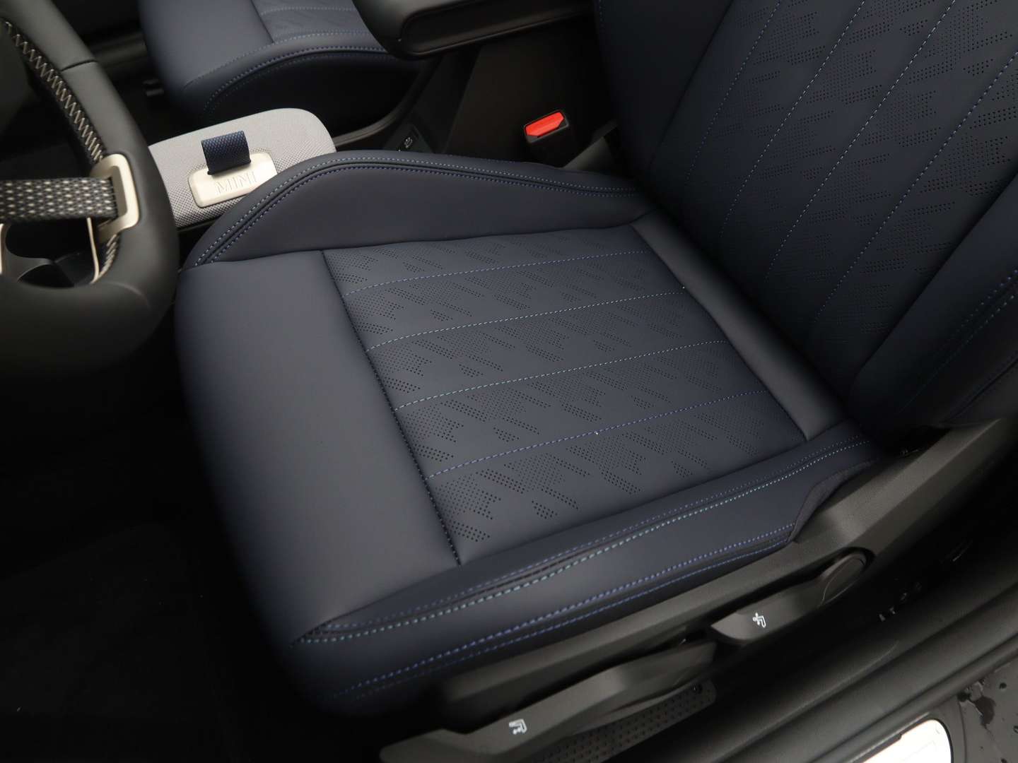 Mini Cabrio Favoured Cooper - 2025 - Joinsteer - #24