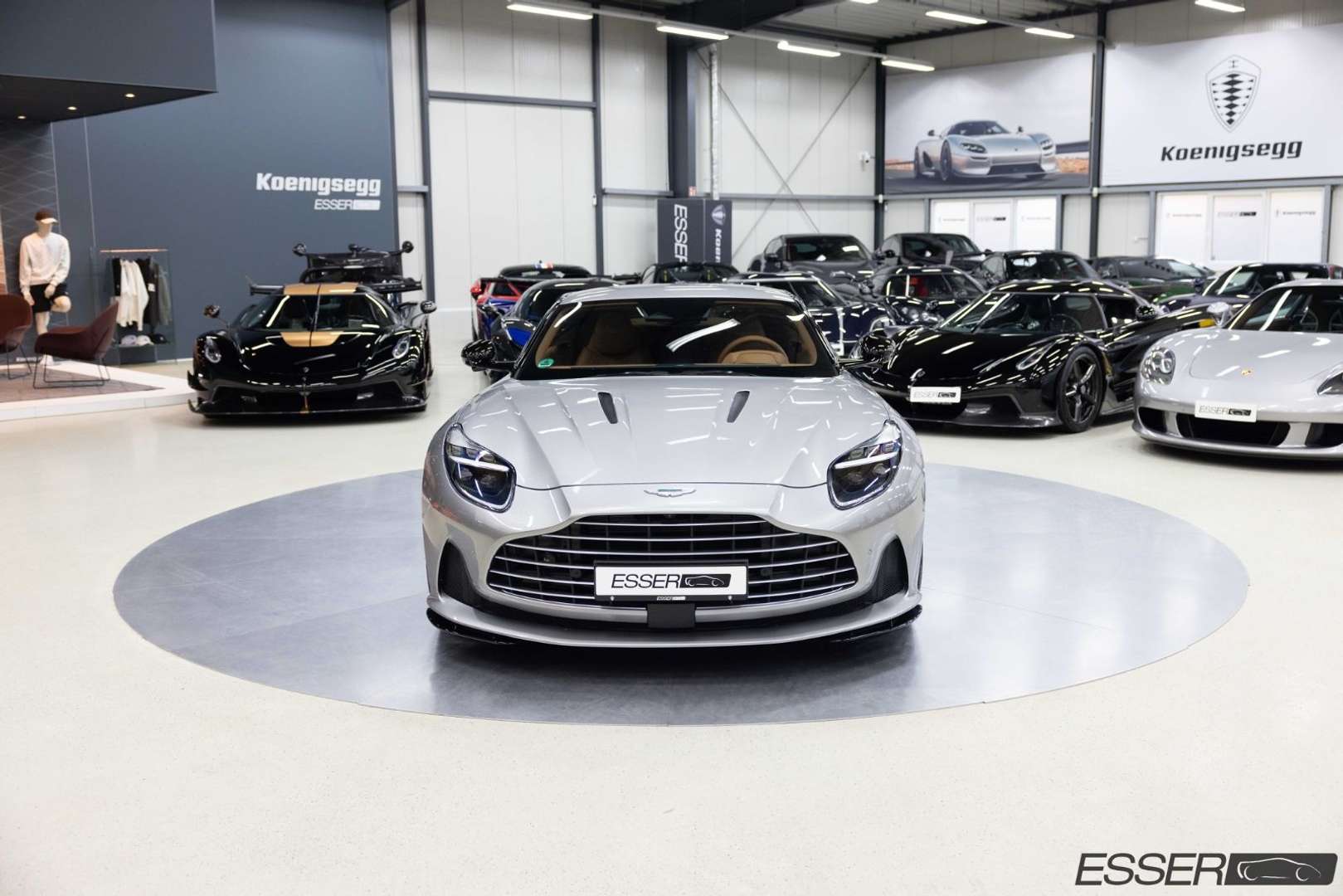 Aston Martin DB12 Coupé Q-option - 2025 - Joinsteer - #2