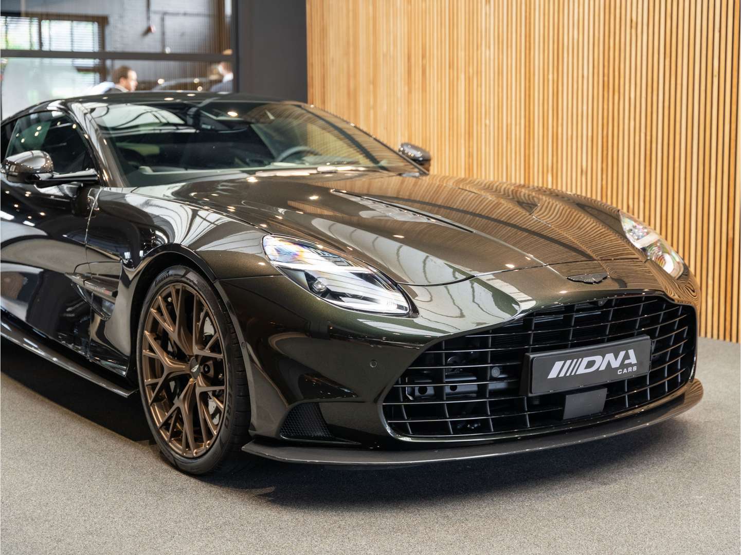 Aston Martin Vanquish 5.2 V12 Limited - 2025 - Joinsteer - #15