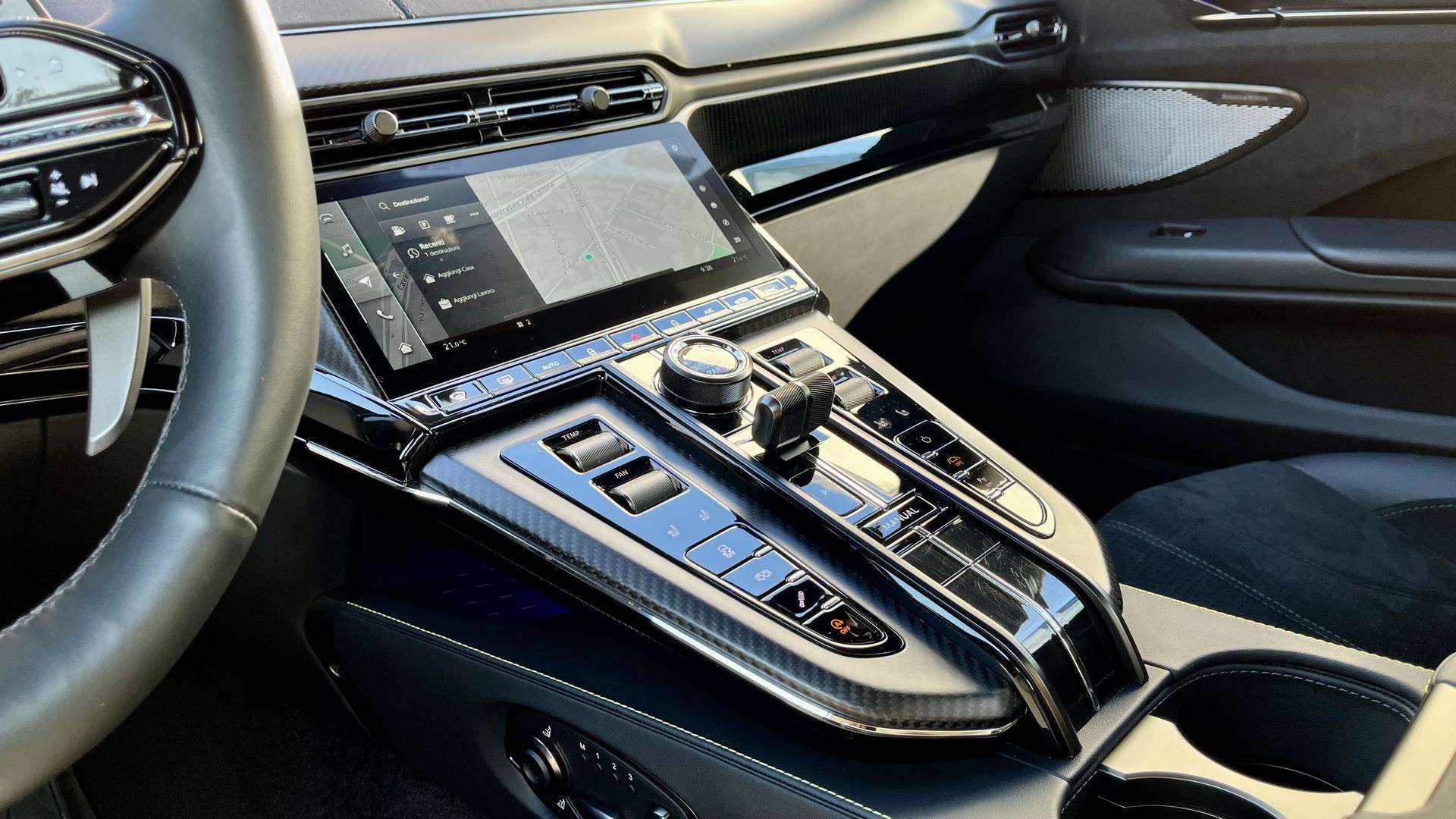 Aston Martin Vantage Coupe 4.0 V8 Auto - 2024 - Joinsteer - #9