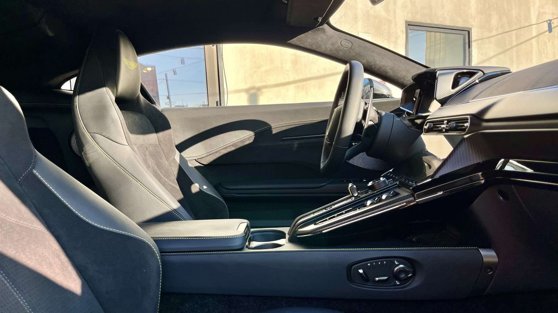 Aston Martin Vantage Coupe 4.0 V8 Auto - 2024 - Joinsteer - #10