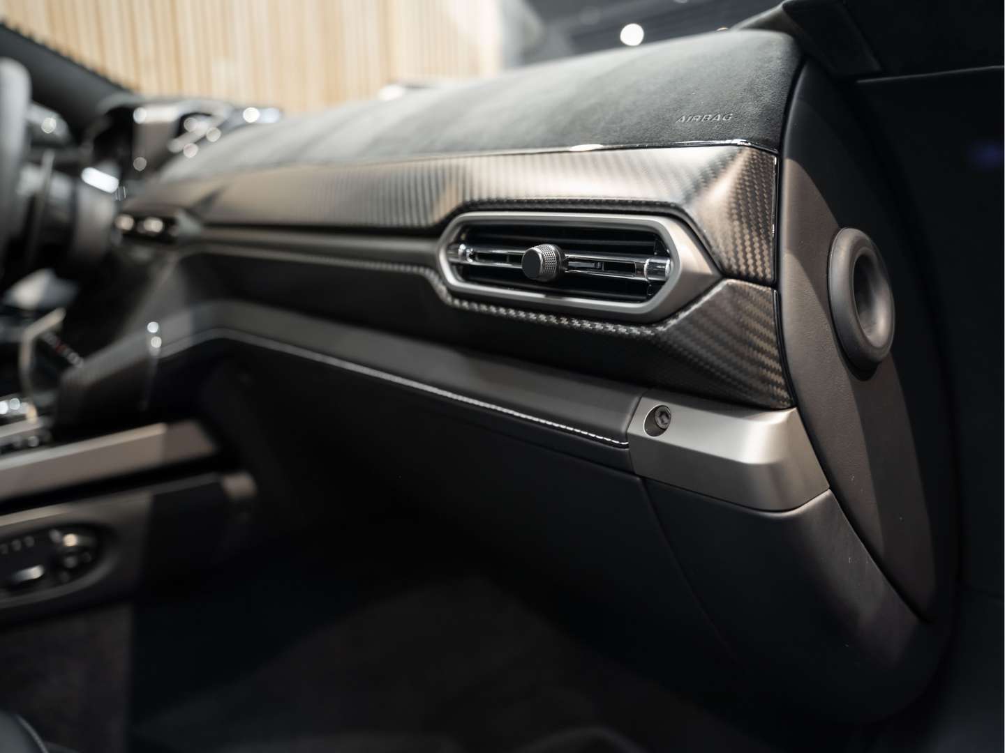 Aston Martin Vanquish 5.2 V12 Limited - 2025 - Joinsteer - #34