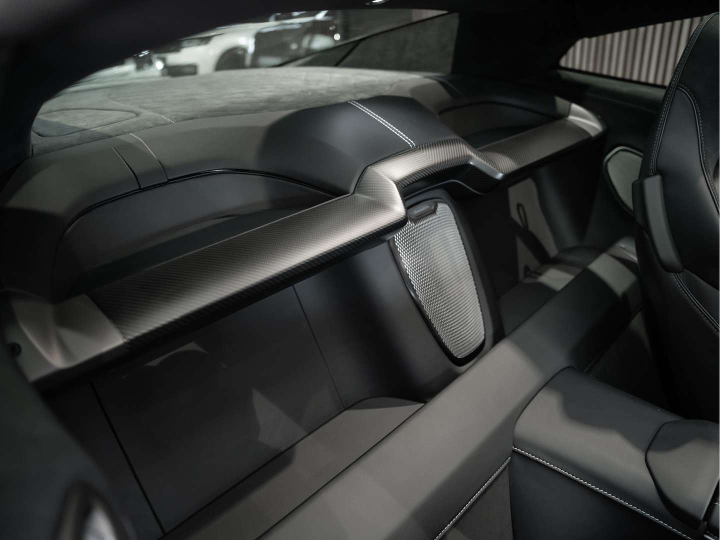 Aston Martin Vanquish 5.2 V12 Limited - 2025 - Joinsteer - #35