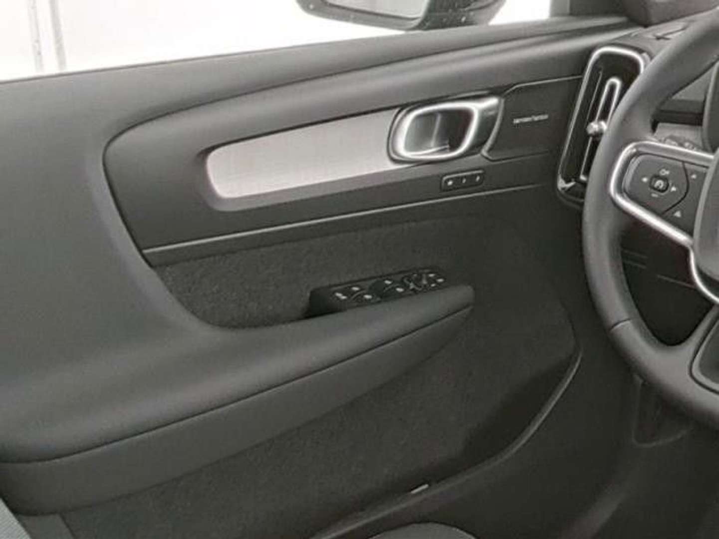 Volvo XC40 B4 Plus - 2025 - Joinsteer - #8