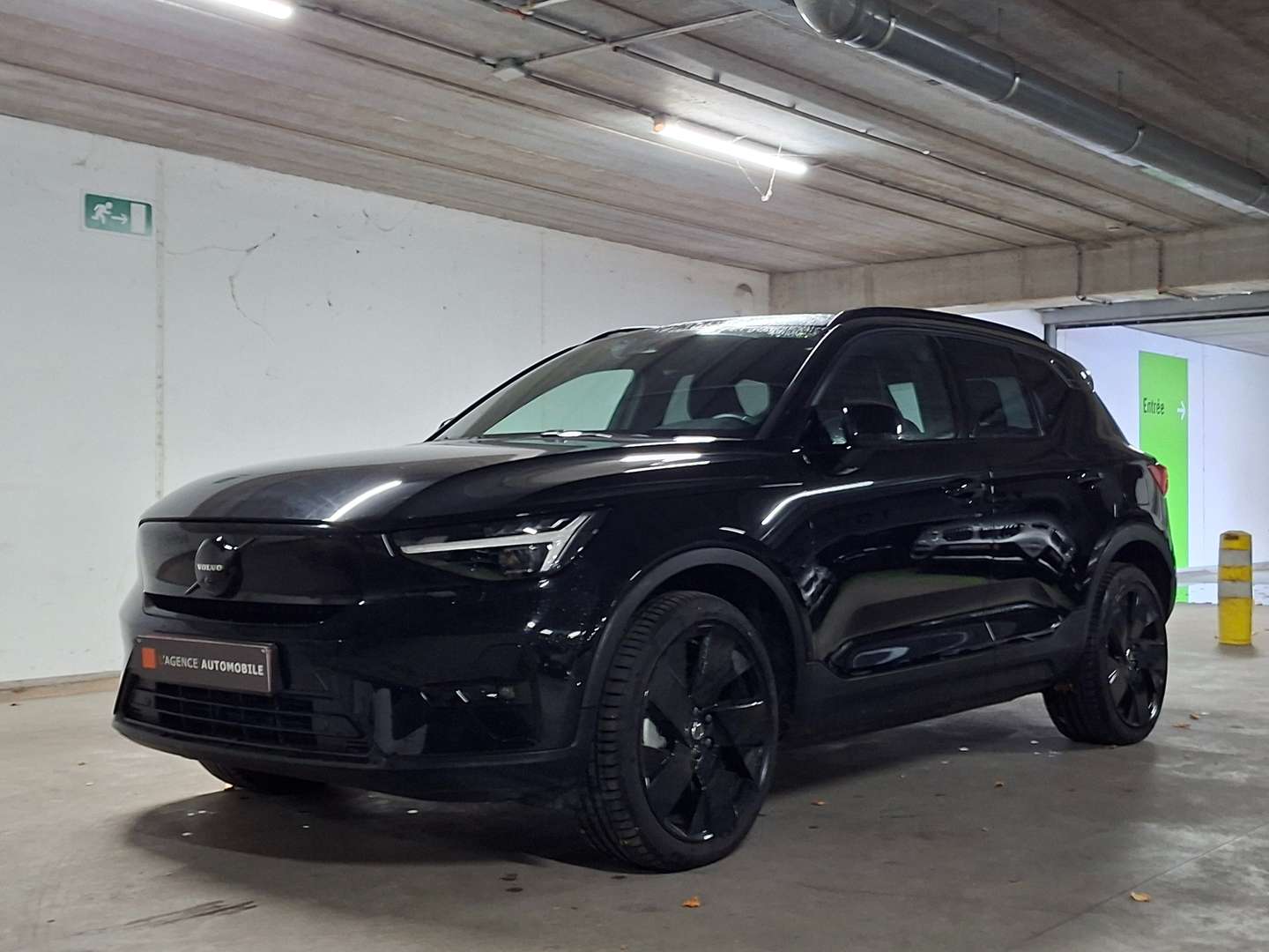 Volvo EX40 Recharge Extended Range Plus Black Edition - 2024 - Joinsteer - #1