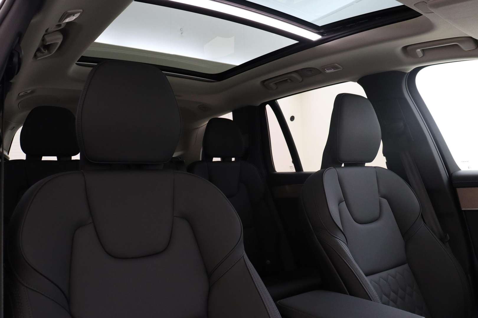 Volvo XC90 T8 Recharge Plus - 2025 - Joinsteer - #9