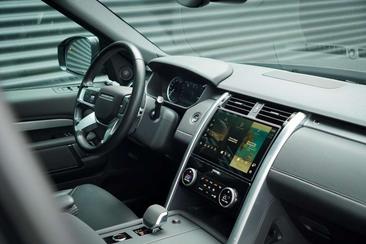 Land Rover Discovery D250 R-Dynamic SE — photo 7