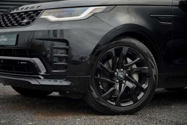 Land Rover Discovery D250 R-Dynamic SE — photo 22