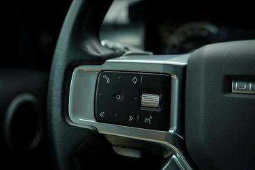 Land Rover Discovery D250 R-Dynamic SE — photo 36