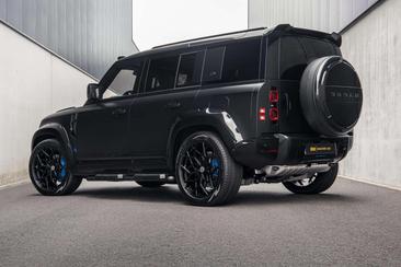 Land Rover Defender 110 P400e S — photo 2