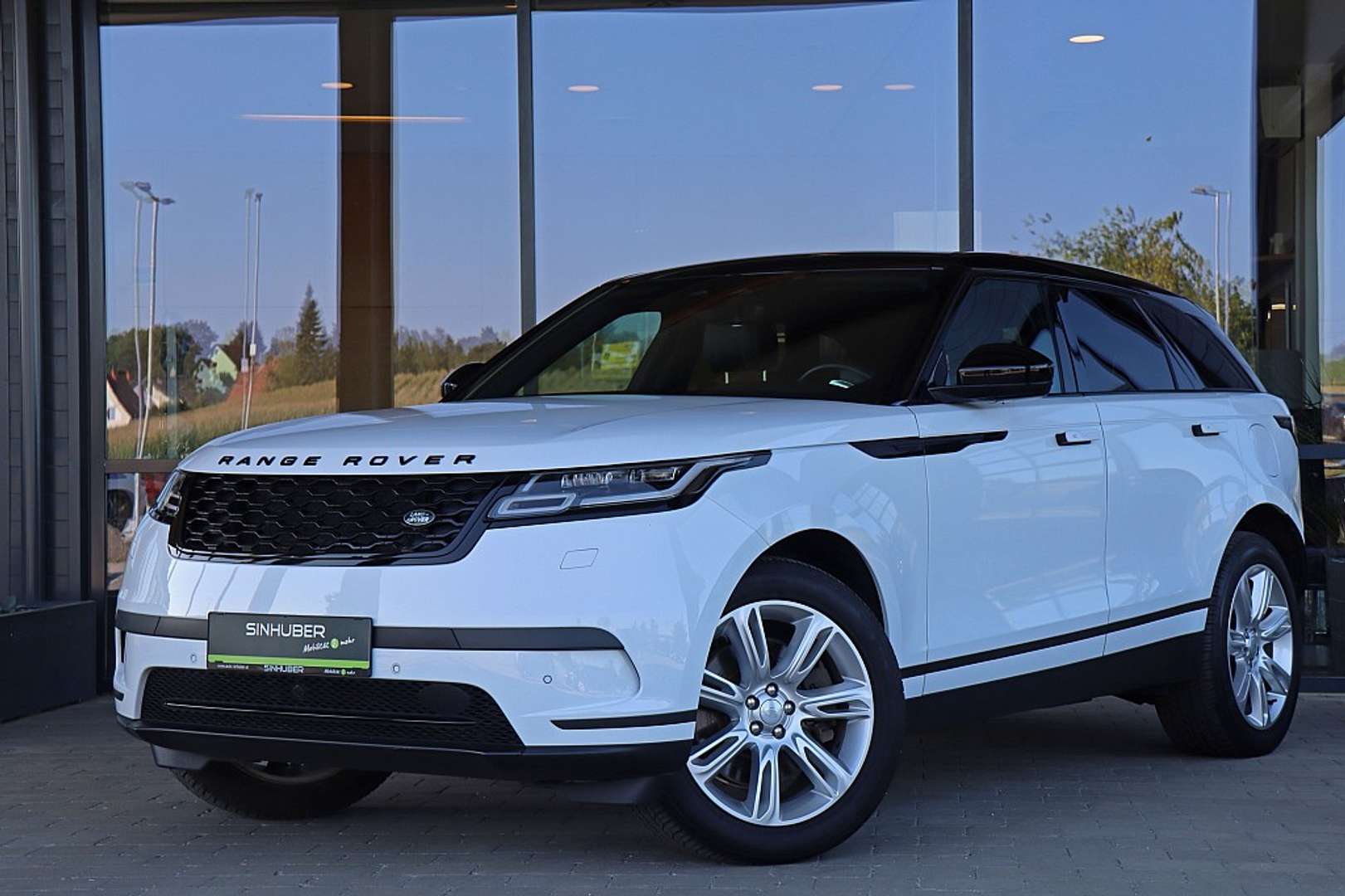 Land Rover Range Rover Velar P400e Black Edition - 2022 - Joinsteer - #1