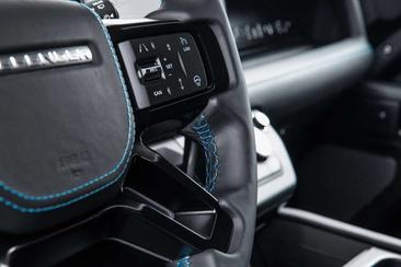 Land Rover Defender 110 P400e S — photo 43