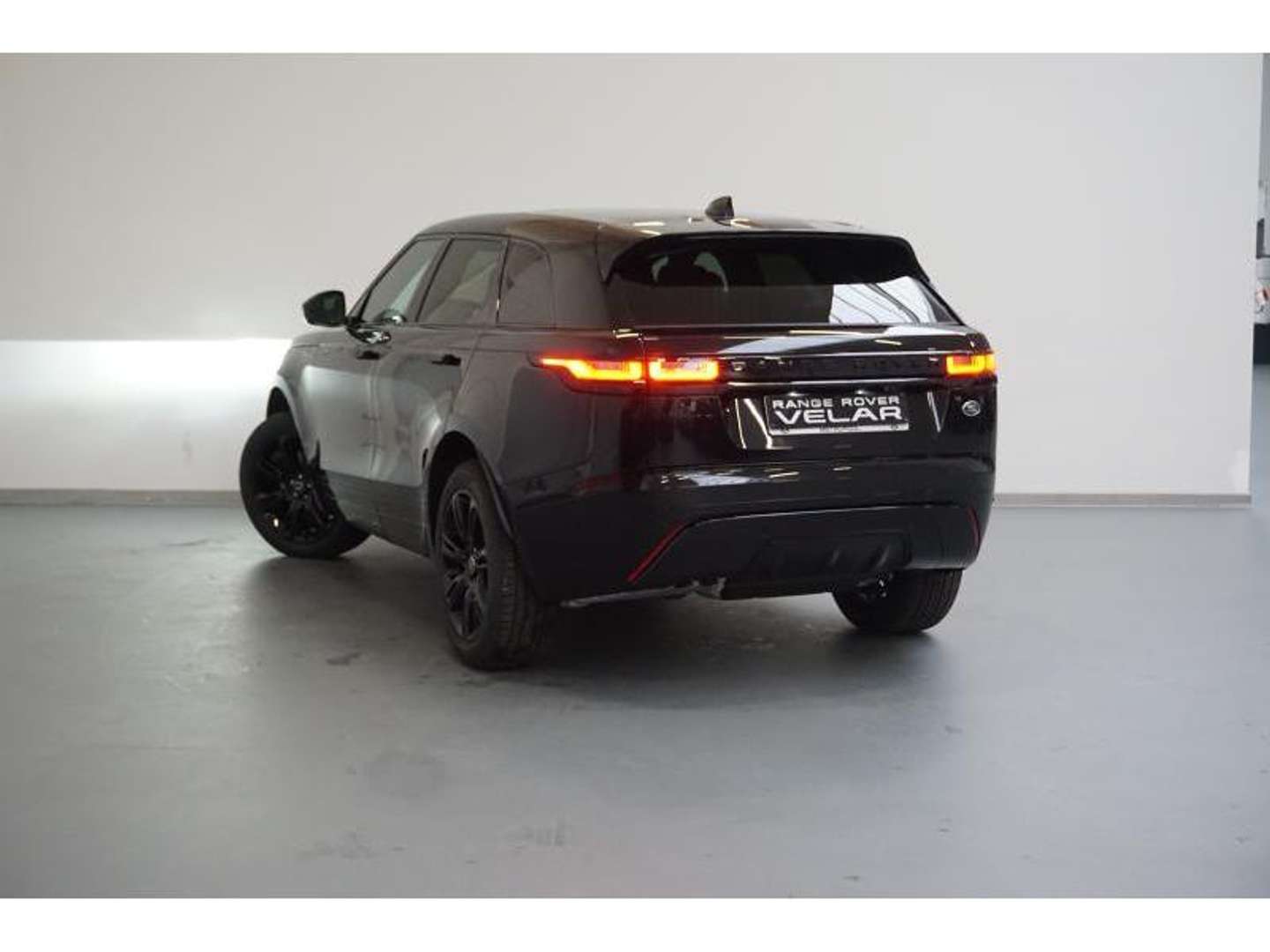 Land Rover Range Rover Velar R-Dynamic SE - 2023 - Joinsteer - #2