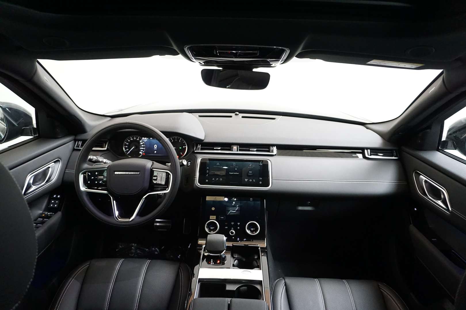 Land Rover Range Rover Velar R-Dynamic SE - 2023 - Joinsteer - #3