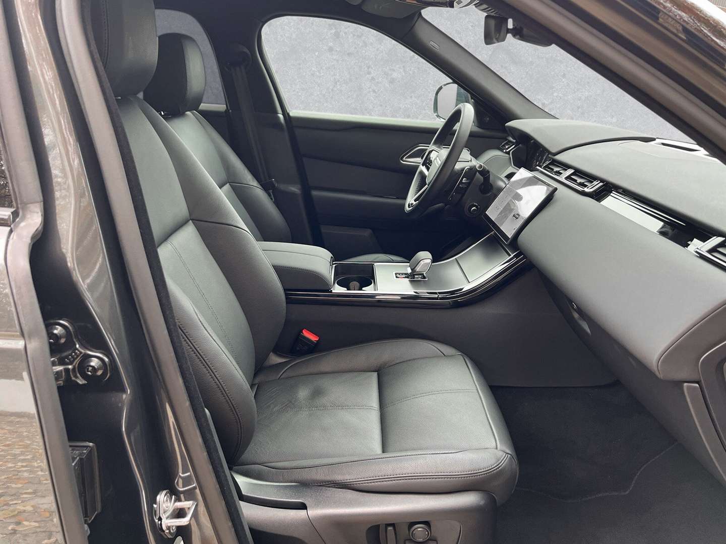 Land Rover Range Rover Velar D300 Dynamic SE - 2025 - Joinsteer - #2