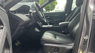 Land Rover Range Rover Evoque P300e R-Dynamic S — photo 8