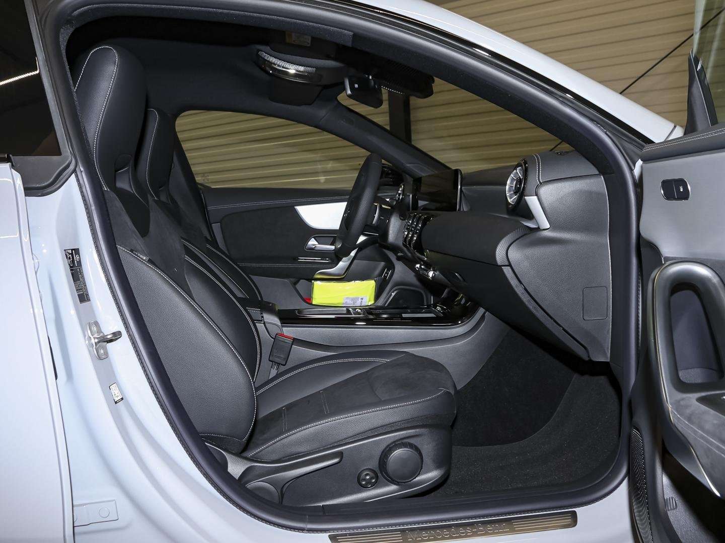 Mercedes CLA 200 AMG-Line - 2025 - Joinsteer - #5