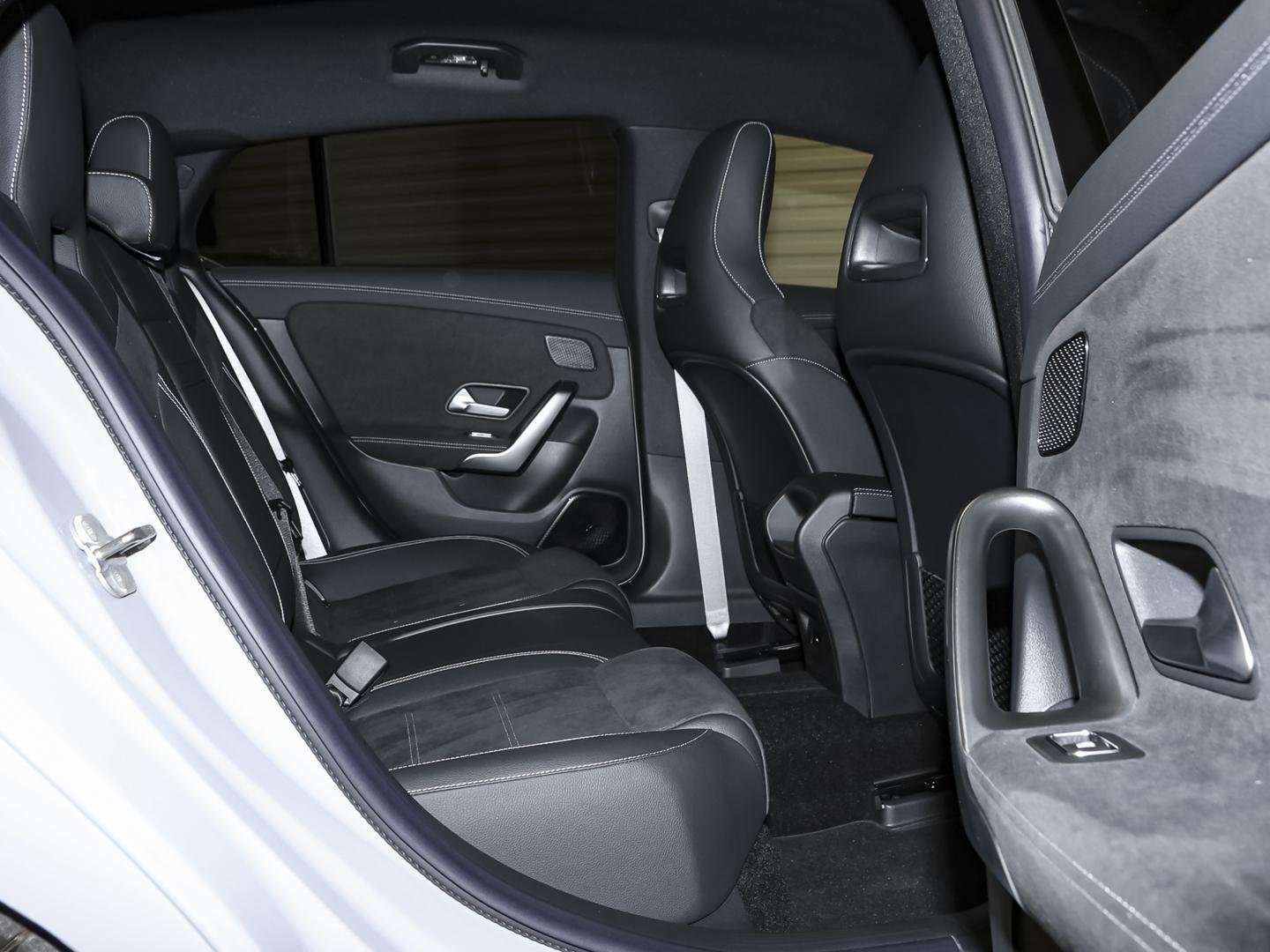 Mercedes CLA 200 AMG-Line - 2025 - Joinsteer - #6