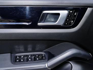 Porsche Cayenne III E-Hybrid Coupé — photo 22