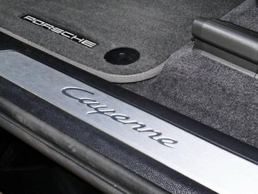 Porsche Cayenne III E-Hybrid Coupé — photo 24