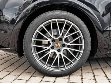 Porsche Cayenne III E-Hybrid Coupé — photo 27