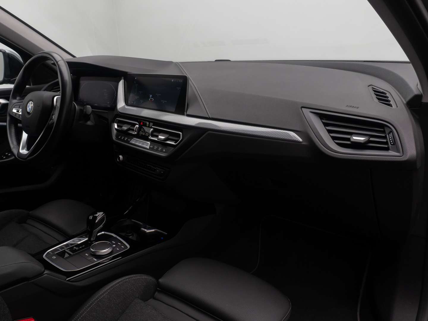 BMW 118 Sport Line 118d - 2022 - Joinsteer - #23