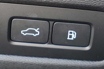 Volvo XC60 T6 Recharge Core — photo 15