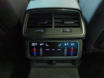 Audi A6 Avant 3.0 TDI — photo 13