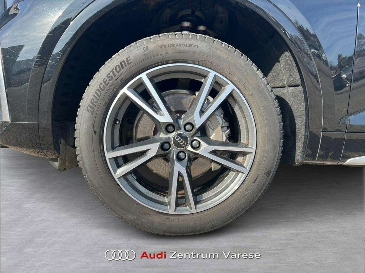 Audi Q5 S Line 40 TDI - 2024 - Joinsteer - #1